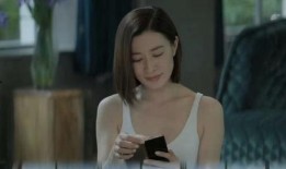 新闻女王谁爆料性骚扰,揭开媒体界黑暗面