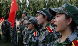 吃鸡军训爆料视频,揭秘军营中的另类“战场”